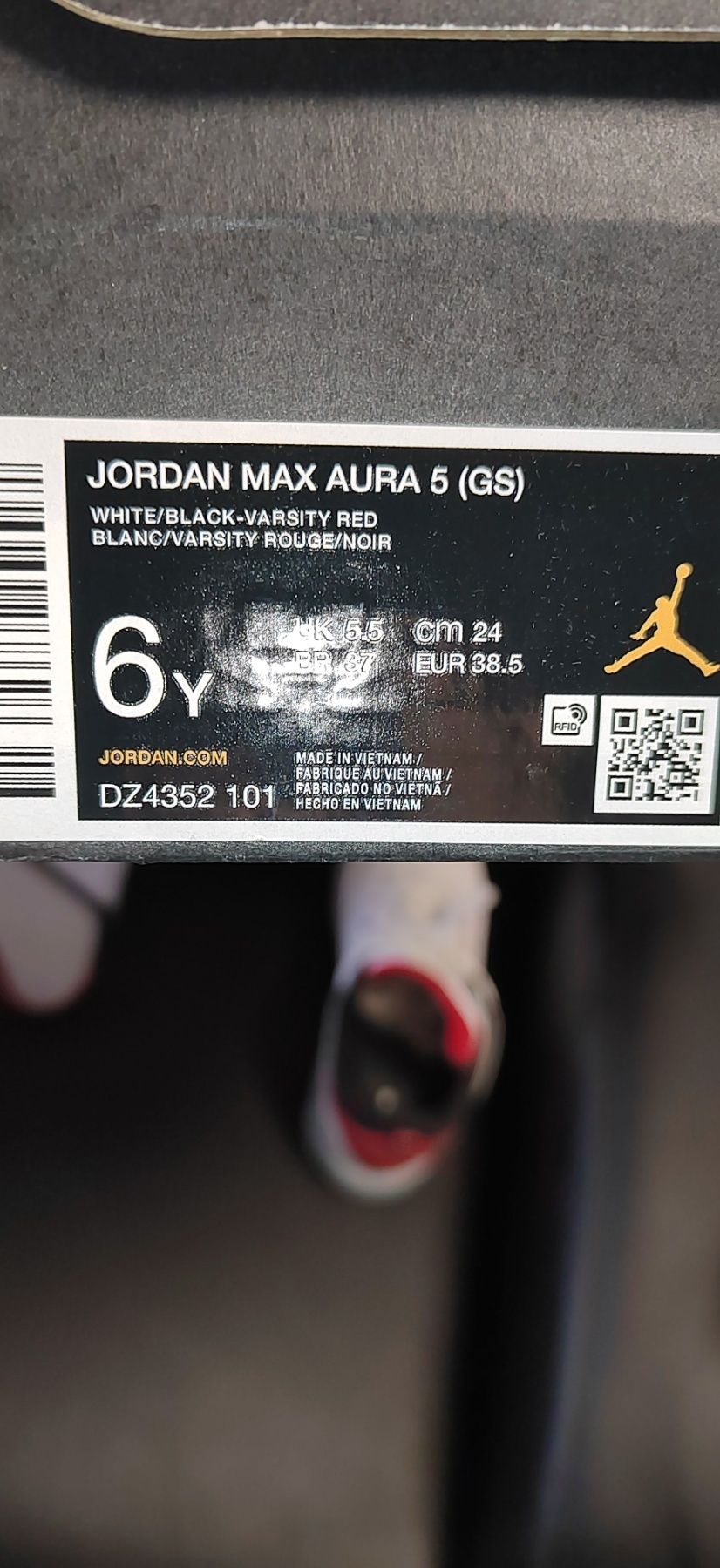 Nike Jordan Max Aura 4, номер 38,5