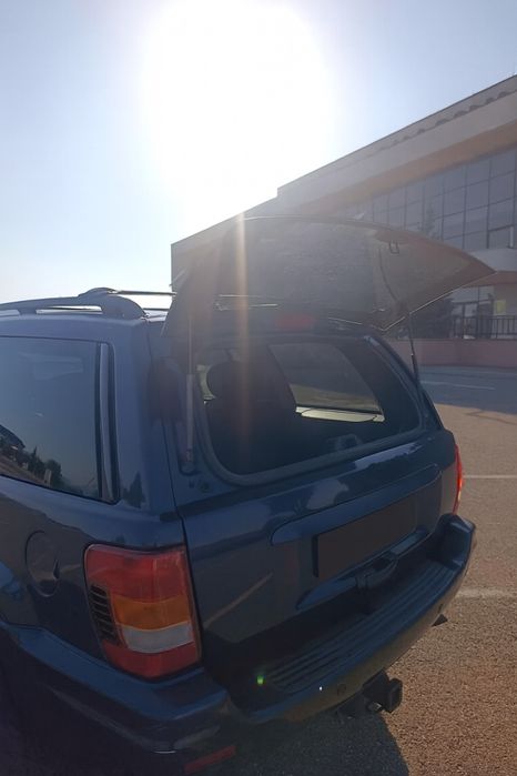 Jeep grand cherokee 2.7 AUTOUTILITAR 5  Vand sau schimb cu duster 4x4