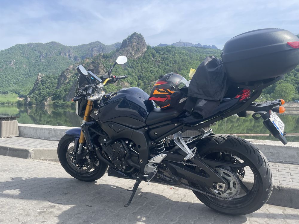 Yamaha FZ1 2010 (150 CP)