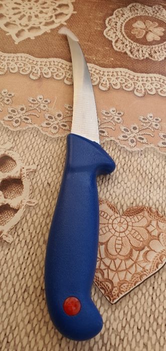 Cuțit pentru dezosat