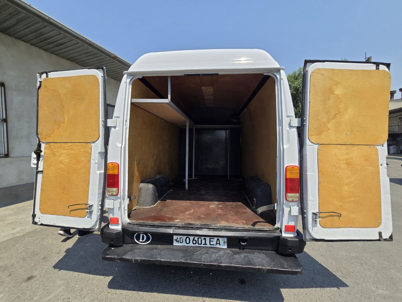 1992 yil Mers 601 baklashka