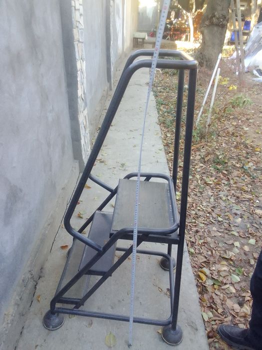 Стремянка не разборная для магазинов