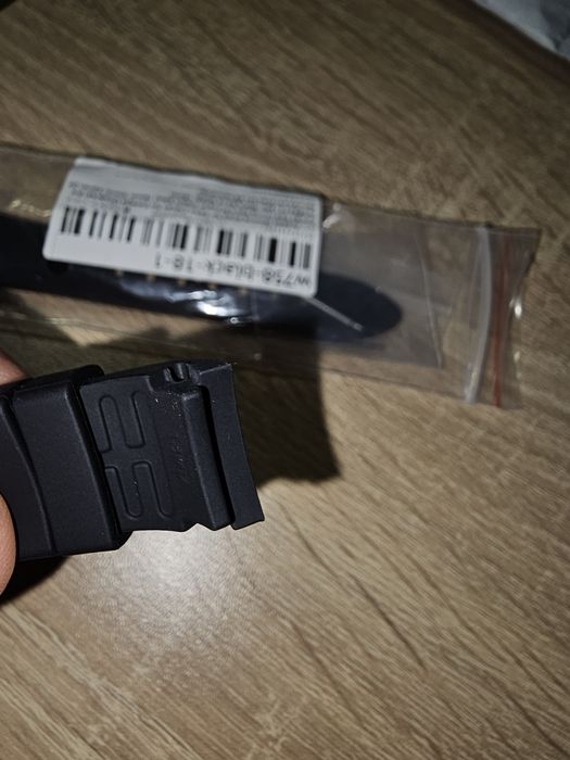 Гумена каишка за часовник 18mm с извит край