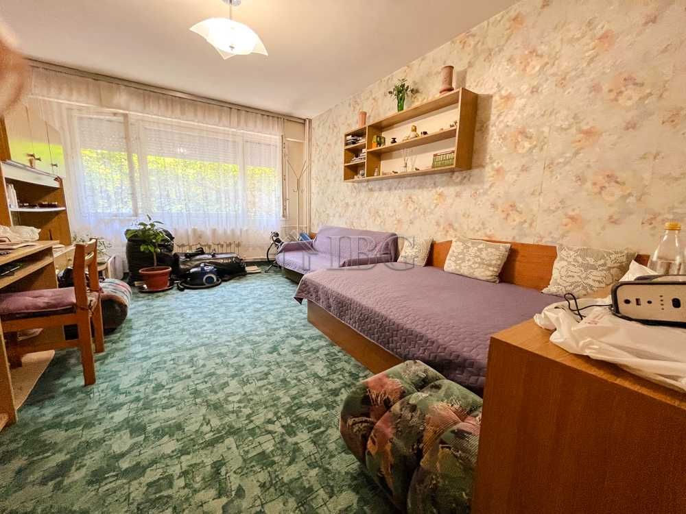 Продава се Тристаен апартамент в Русе, Възраждане - 77 кв.м за 1104 €/кв.м - Снимка #3