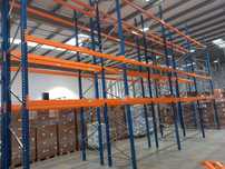 Rafturi metalice industriale