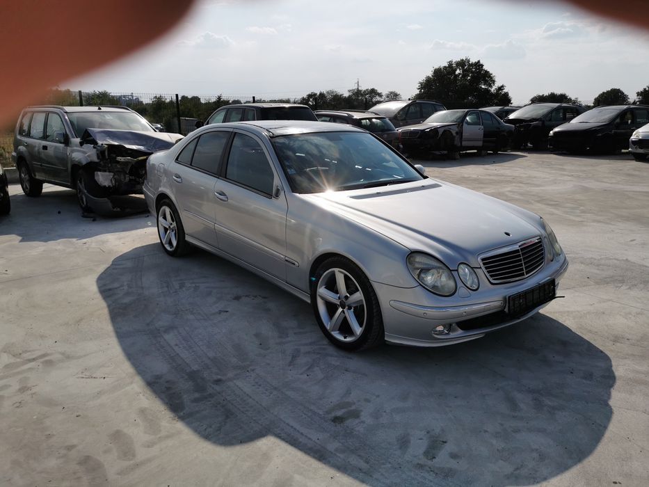 Mercedes E270 CDI НА ЧАСТИ