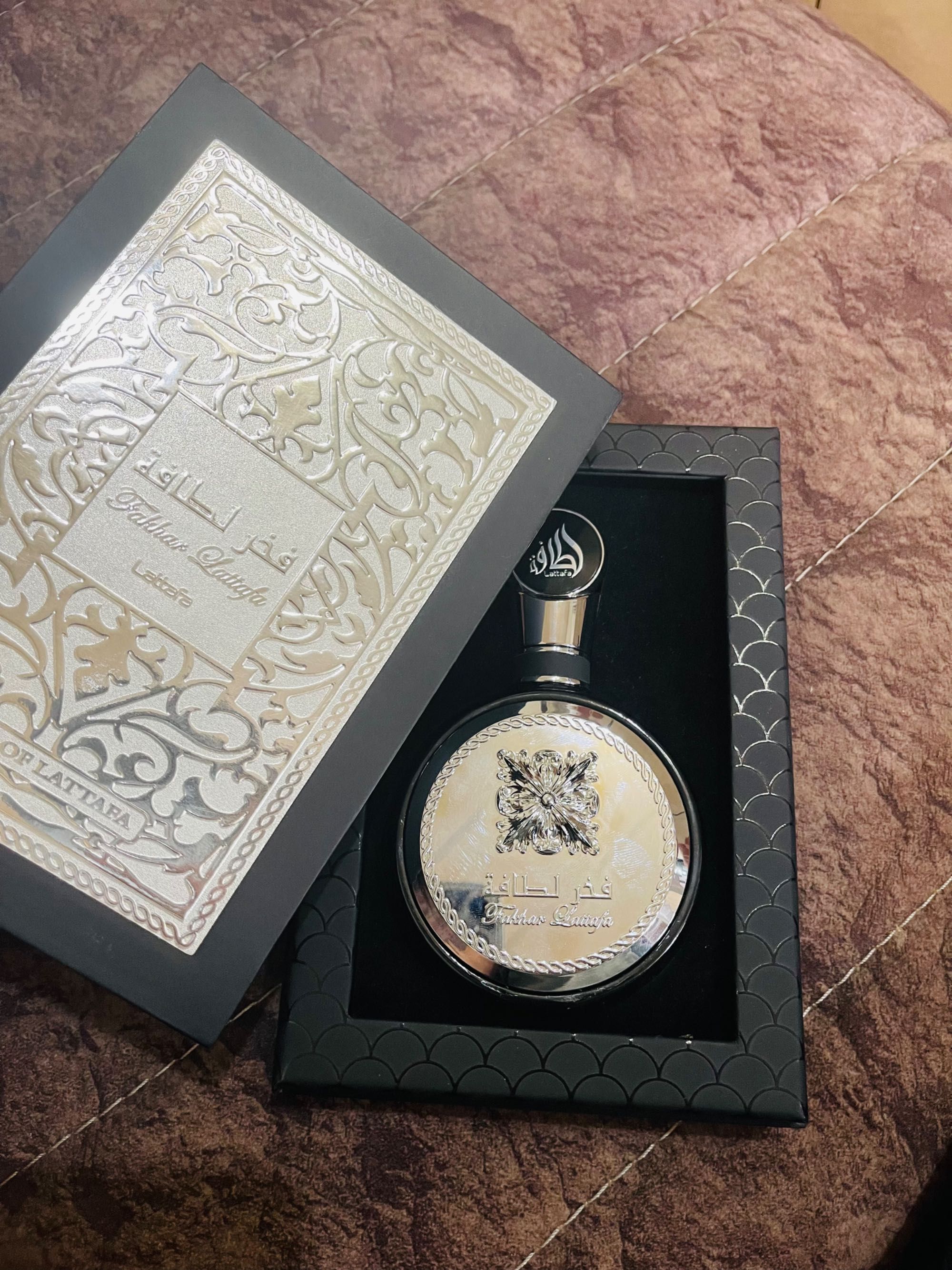 Мужской парфюм из UAE