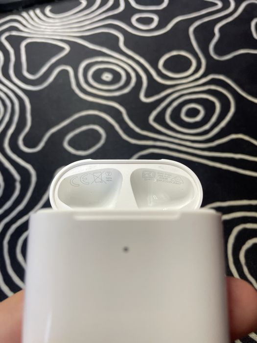 Airpods 2 Originale - Wireless Charging Case