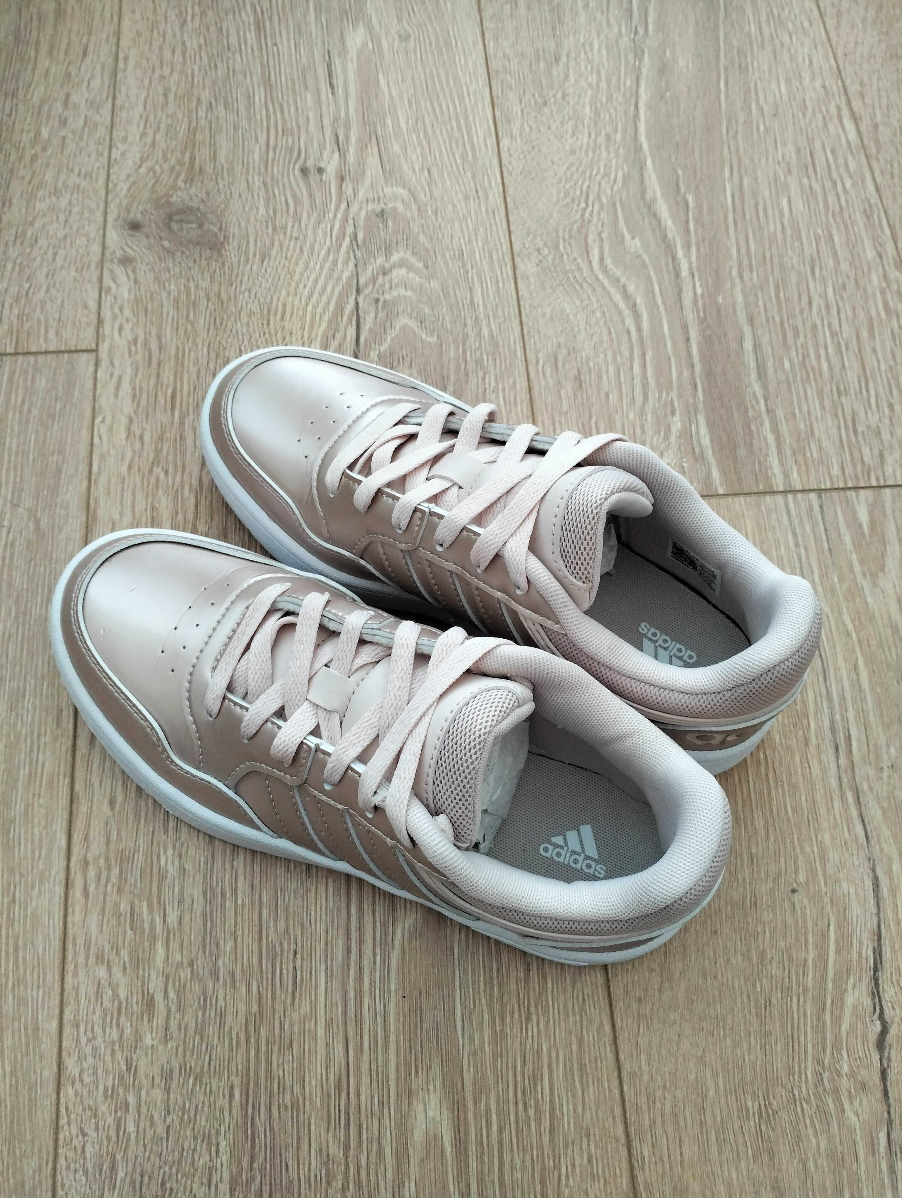 Adidas маратонки