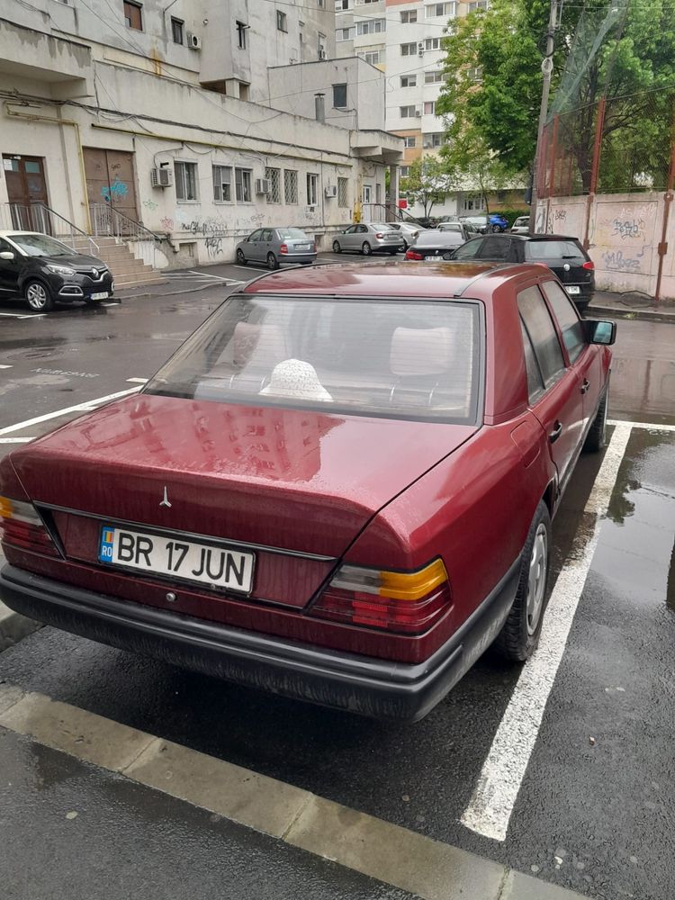 Vand Mercedes Benz 200D CLASS sedan,model 1987