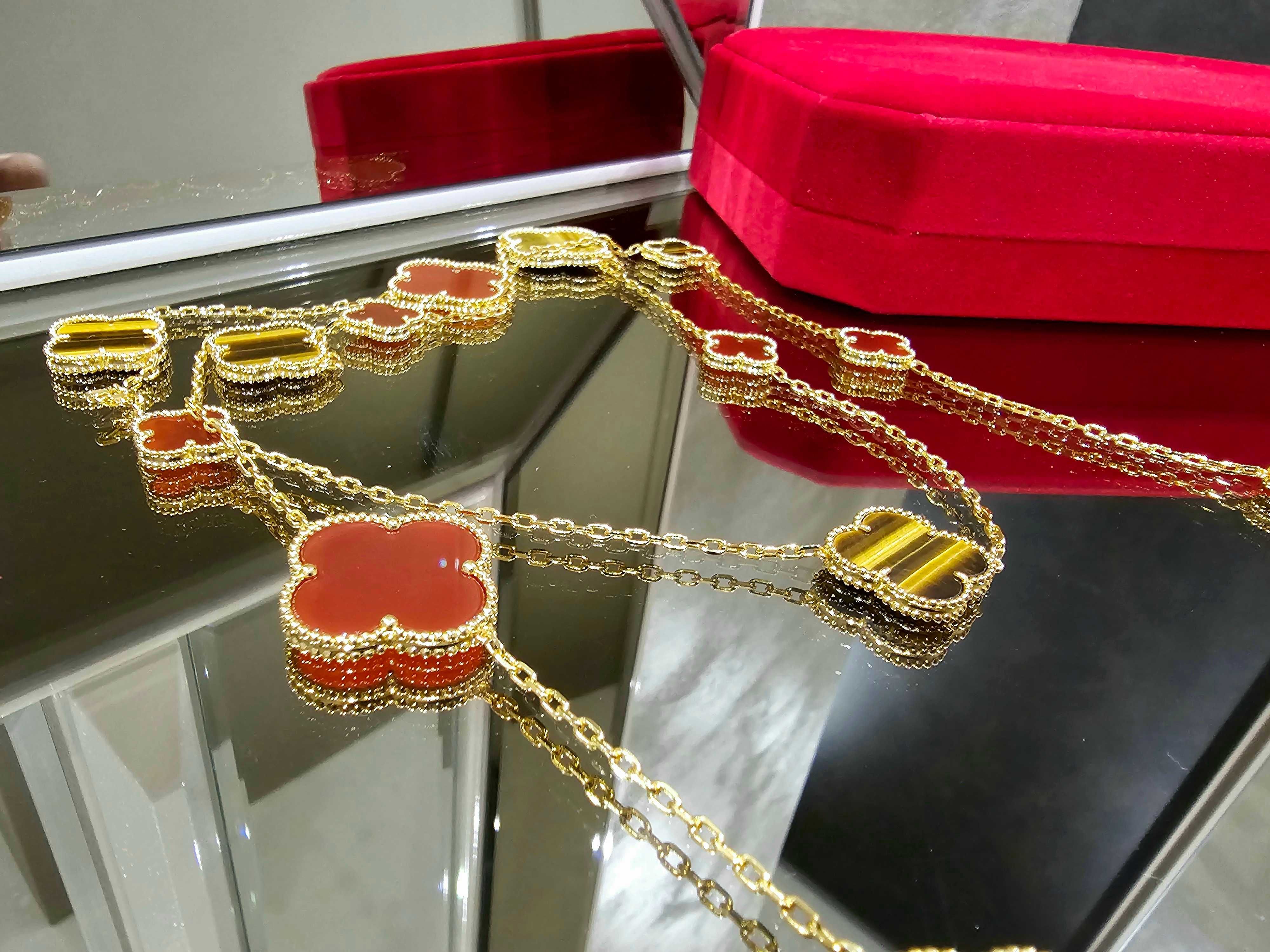 Van Cleef & Arpels VCA Gold Carnelian 16 Motifs Alhambra Дамско Колие