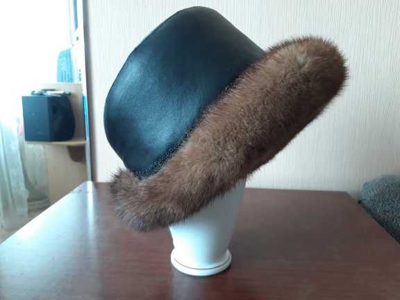 Шапка женская зимняя