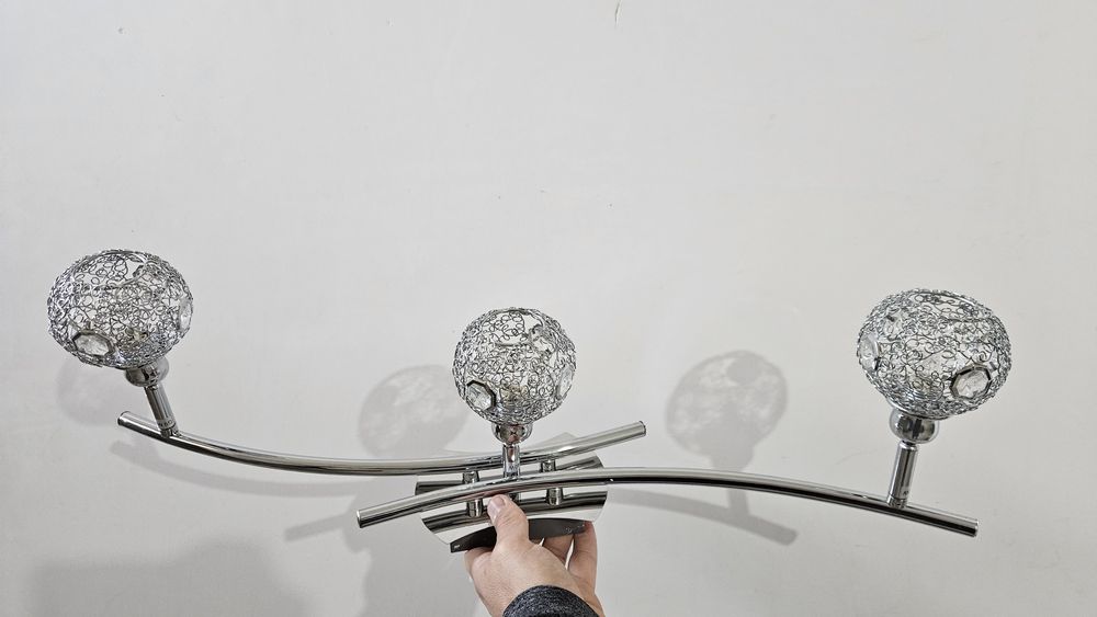 Холна лампа за таван