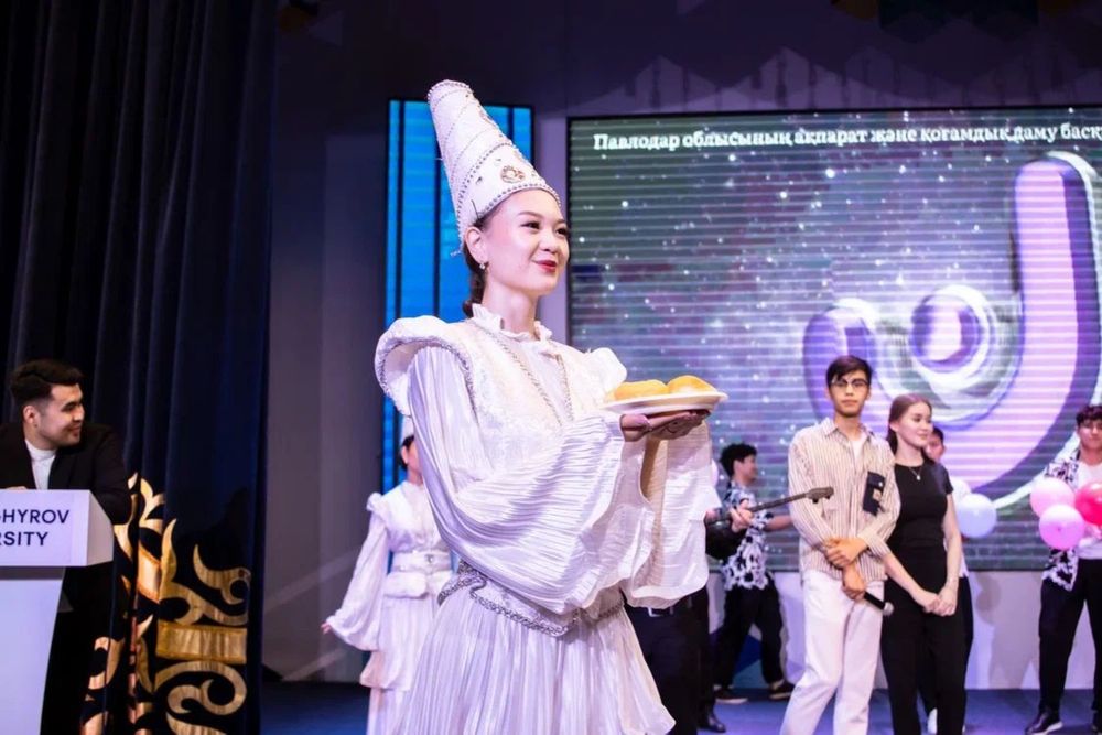 Танцевальные костюмы