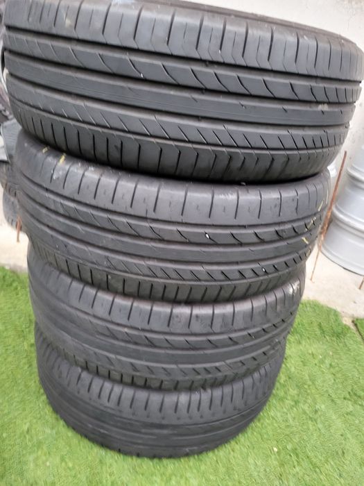 4 бр летни 235/60/18 Continental