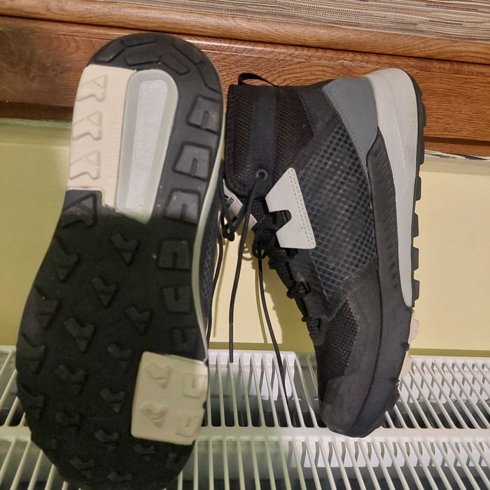 Обувки Adidas Terrex