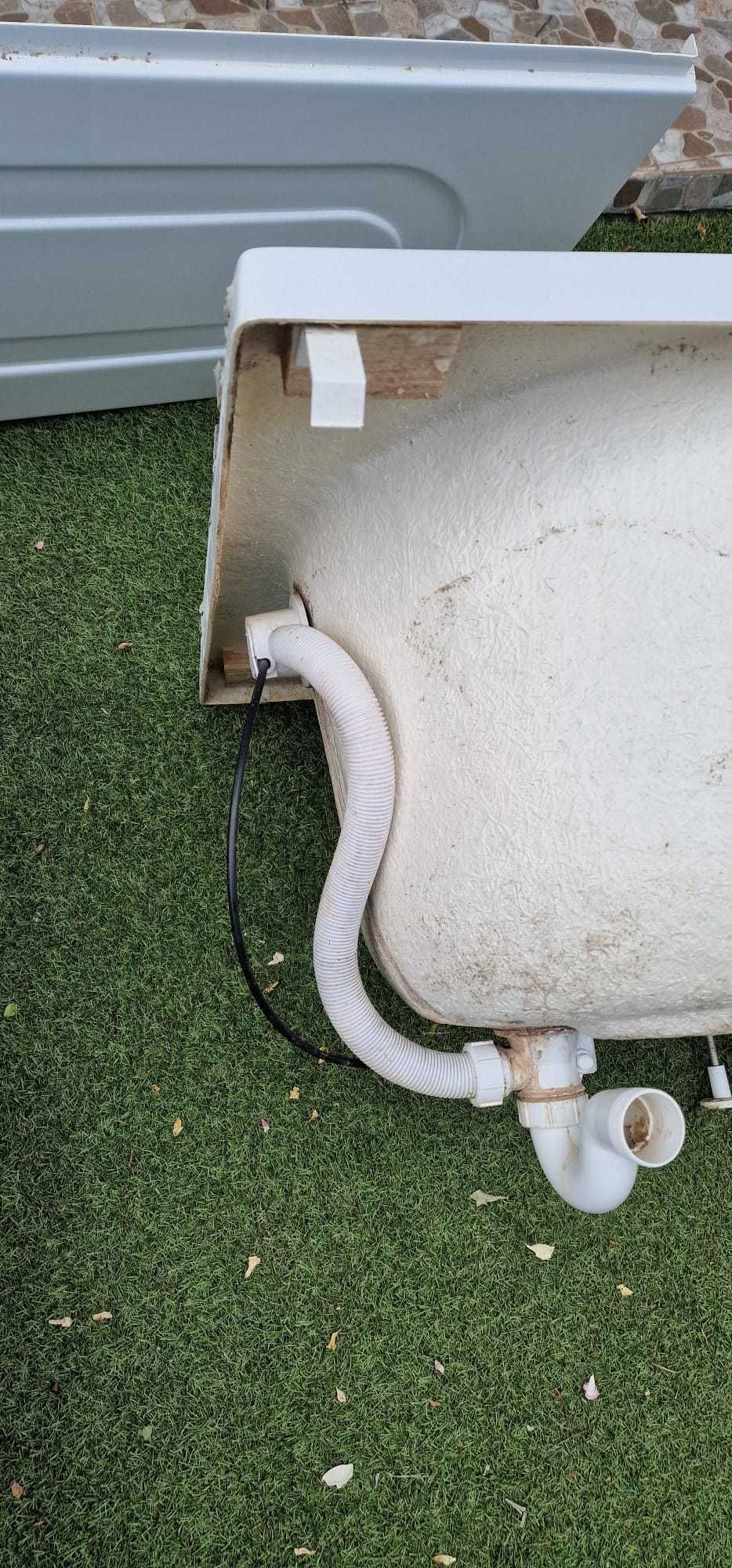 Cada baie din acril si fibra de sticla 160/70cm (Fibrocom)