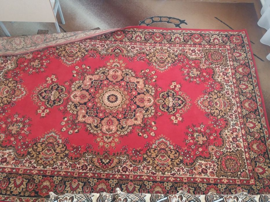 Продам натуральный ковер