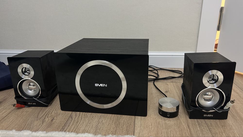 Продам Сабвуфер+колонки на компьютер SVEN