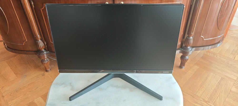 Продавам монитор FHD 21,5" F22T350FHI