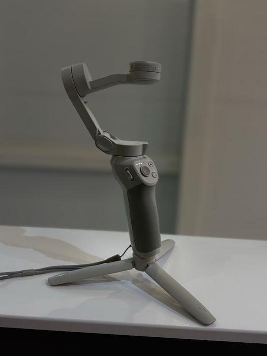 Стабилизатор для смартфон  DJI OSMO MOBILE