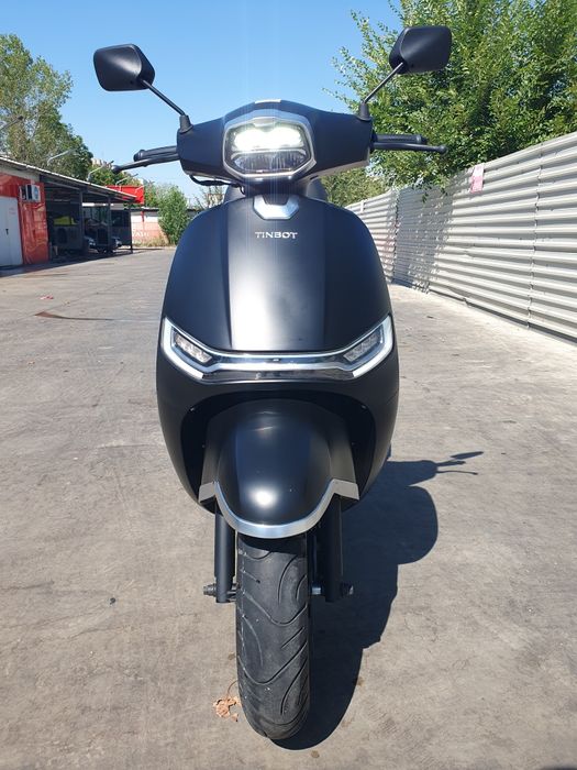 Scuter electric Tinbot F8, autonomie 120 km