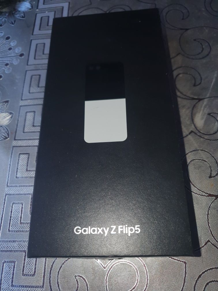 Galaxi zflip5 256g