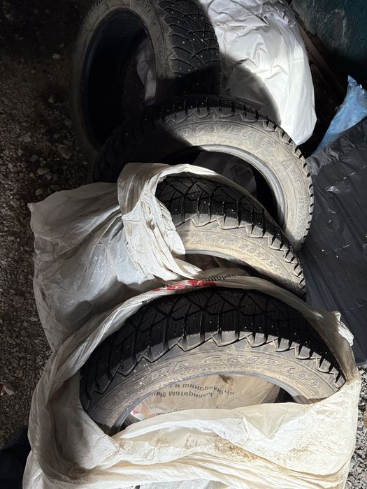 Продам комплект зимней резины