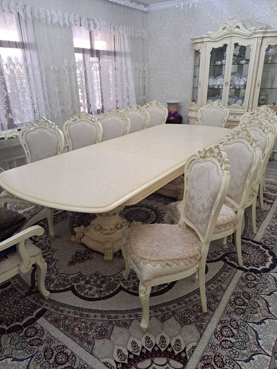 Zal uchun stol stul xitoyda ishlab chiqarilgan xolati yangiday...