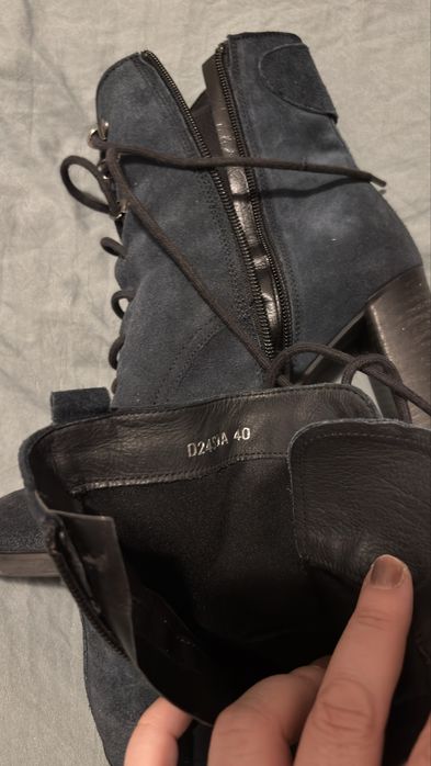 Botine de toamna cu toc de la GEOX