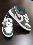 Vând Nike Air Jordan 1 Low
