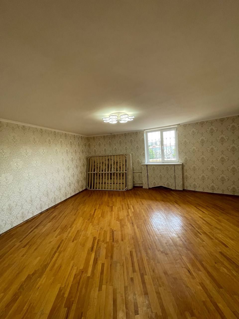 *3 комнатная. 115 м². Шота Руставели