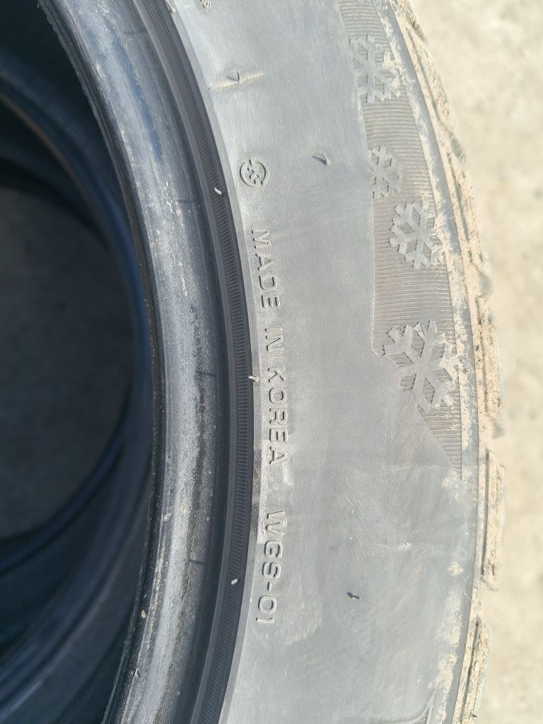 Продам шины 245/45/19