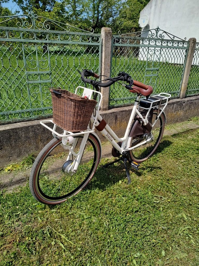 Superbă bicicleta electrica e-bike