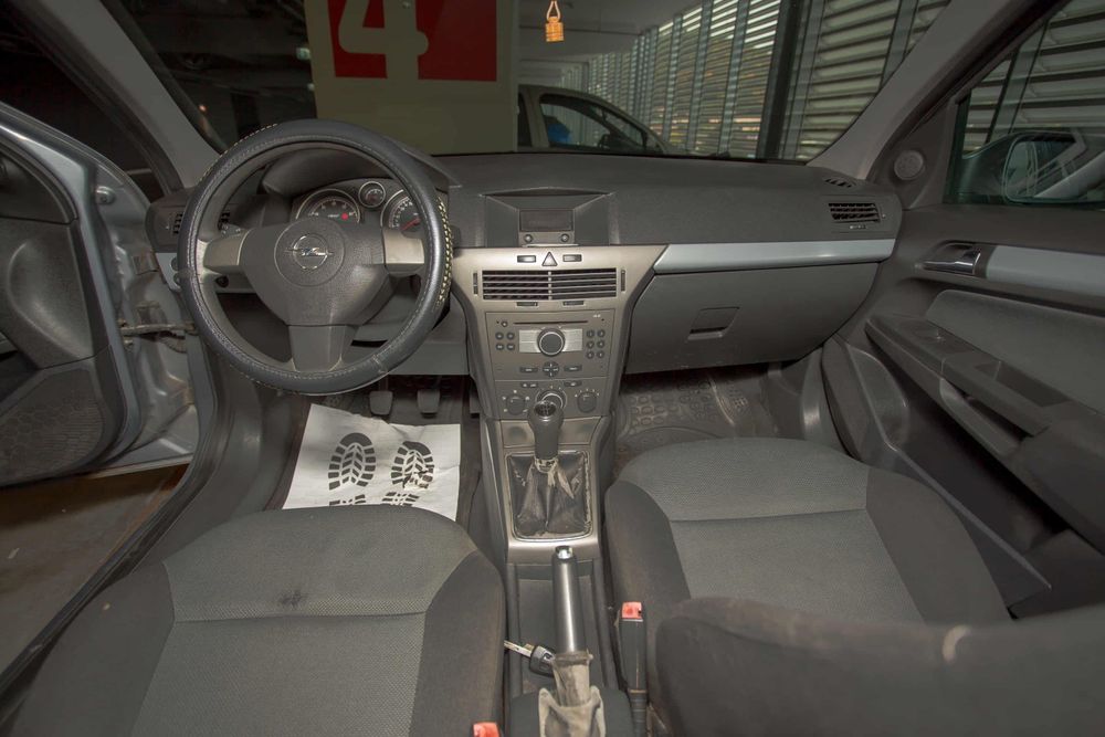 OPEL ASTRA H CARAVAN (BREAK)
​Se vinde Opel Astra H, versiunea break