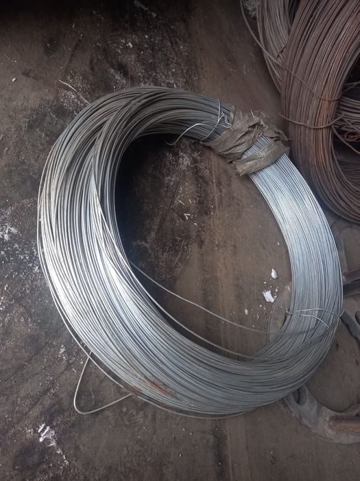 Продам проволка 4 мм. новые размер 5/80