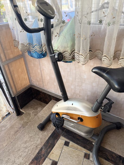 Спортивний домашний велислпед б/у