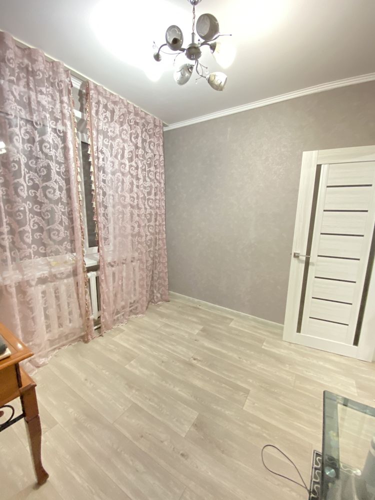 Продаеться 3-х комнатная квартира в Сортировке