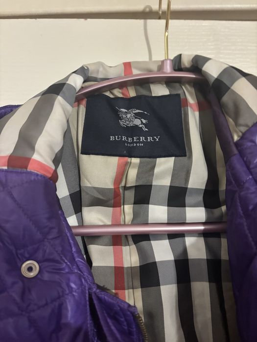 Burberry яке лилаво
