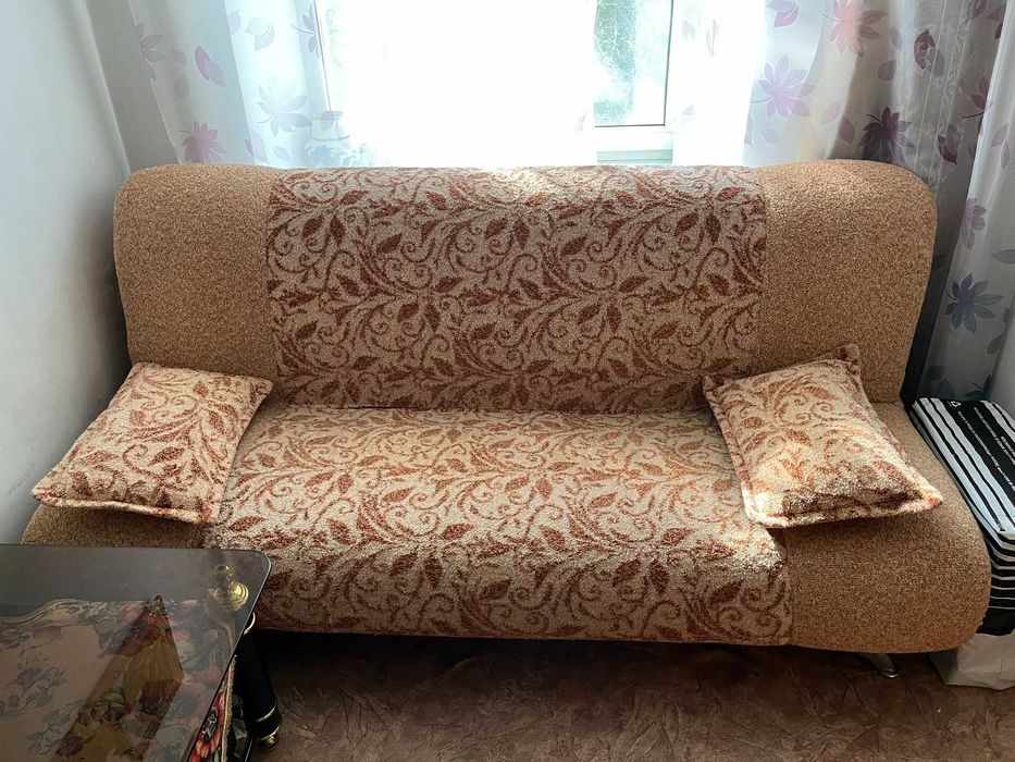 Продам диван книжка