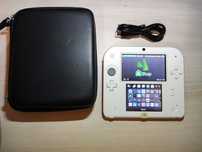 Consolă Nintendo 2DS + husă transport