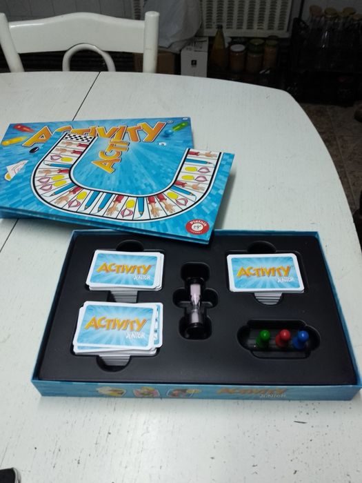 Jucarii, figurine în stare perfecta.