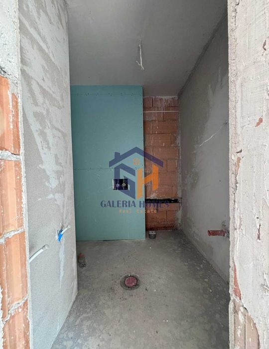 Тристаен апартамент в центъра на София до метростанция Опълченска