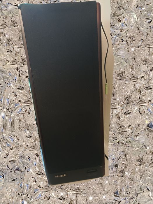Продаю колонки Microlab