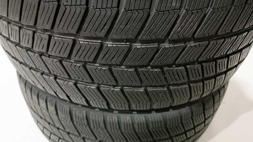 225/40/18 92V 225 40 18 BARUM CP N10439 M+S