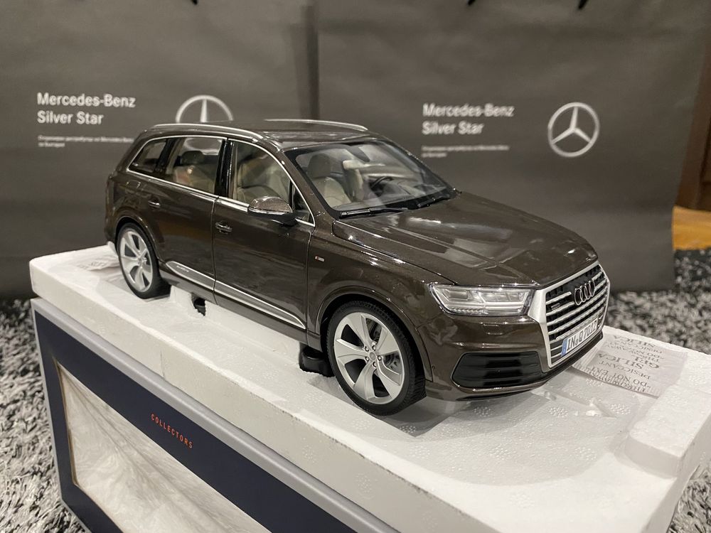 Audi Q7 1:18 Minichamps