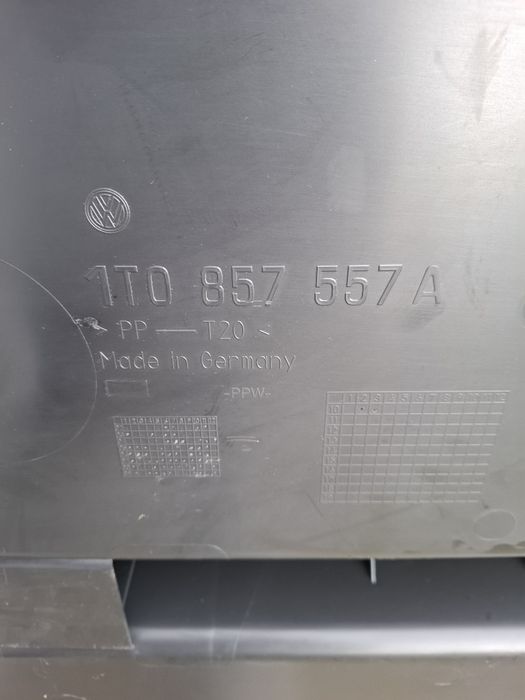 VW Touran  Корито