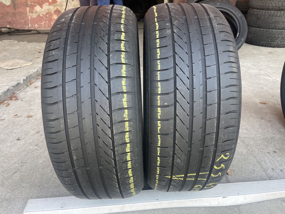 2 anvelope de vara 255/45/19 Goodyear RFT