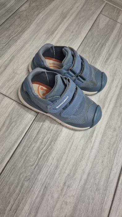 Vand adidasi biomecanics marimea 24