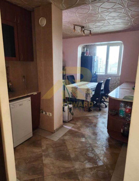 Продава се Тристаен апартамент в София, Люлин 4 - 84 кв.м за 1762 €/кв.м - Снимка #2